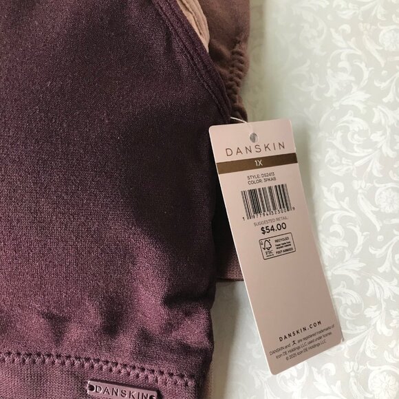 Danskin Intimates Crossback BRAS, Removable Pads, 3-set ,Size : 1XL MSRP: $54 - Picture 3 of 8